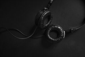earphones-4839690_1280